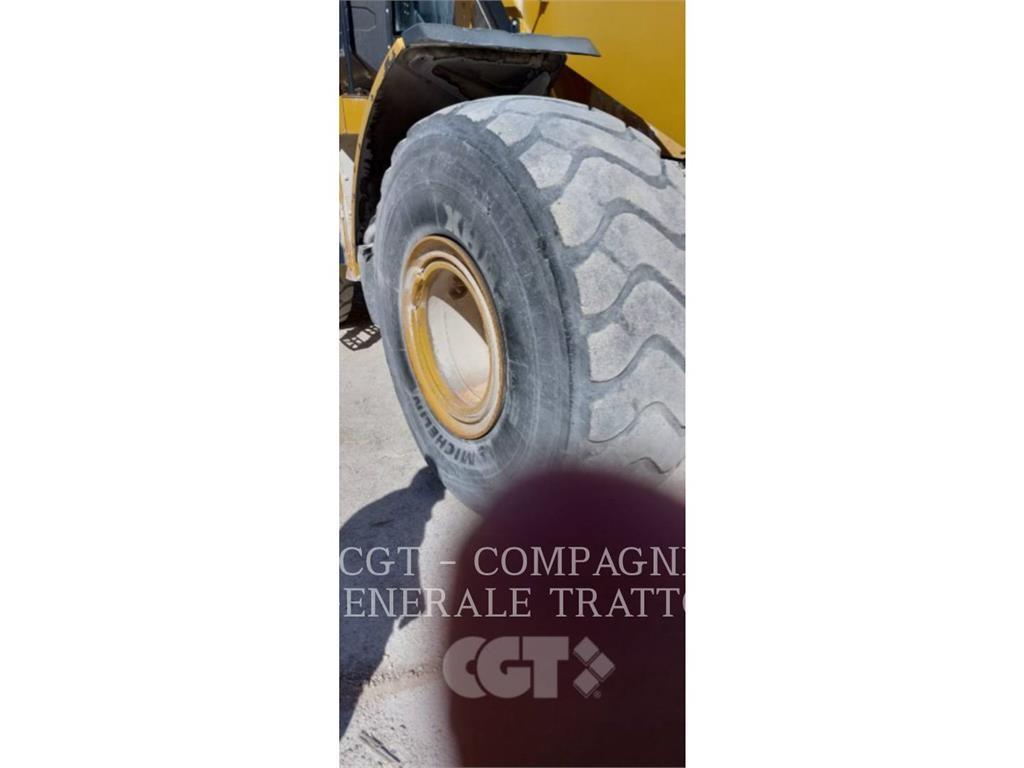 CAT 972M XE Kolesni nakladalci