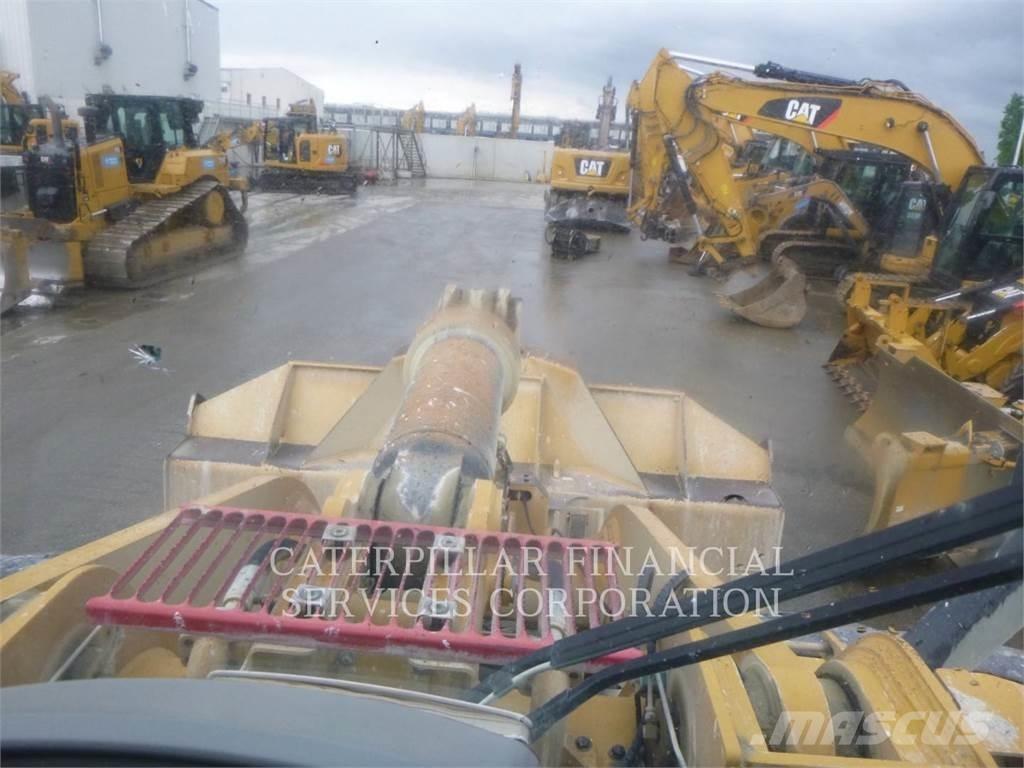CAT 972MXE Kolesni nakladalci