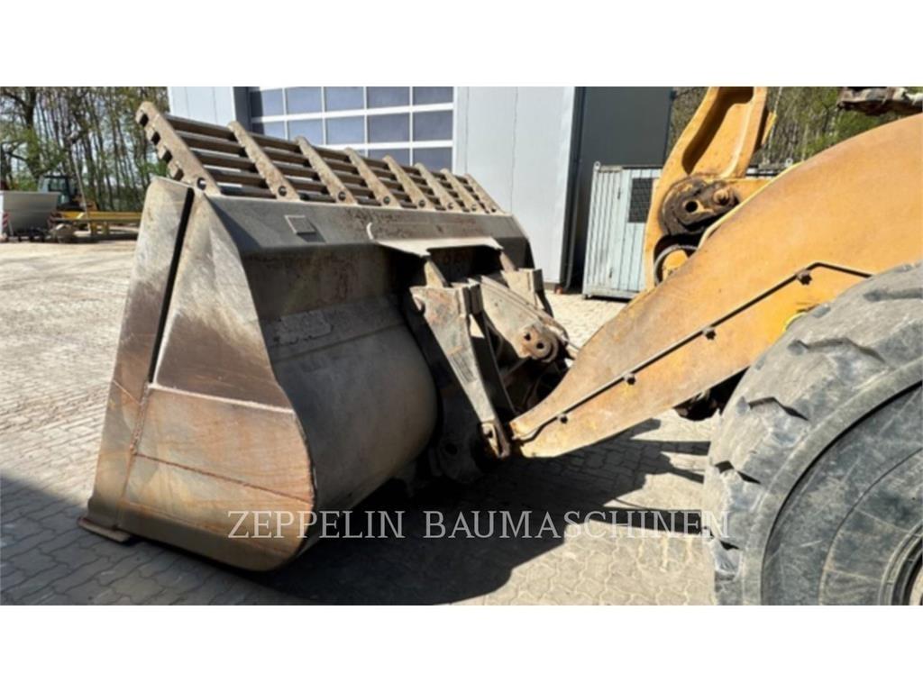 CAT 972MXE Kolesni nakladalci