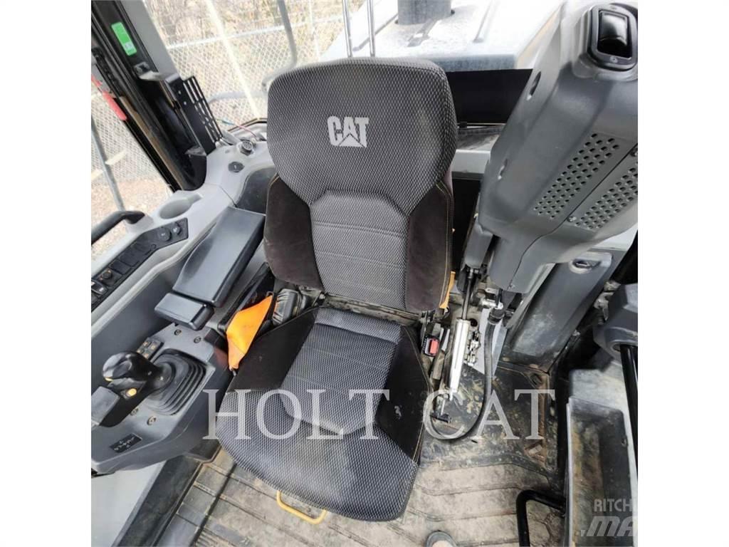 CAT 980 Kolesni nakladalci