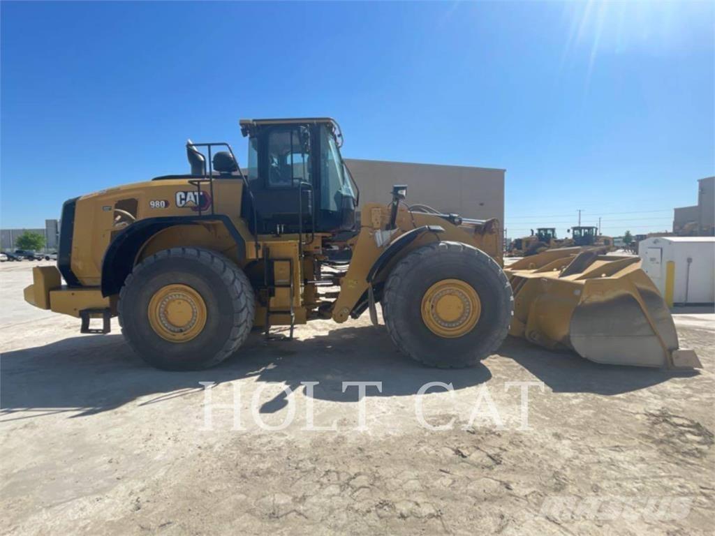 CAT 980 Kolesni nakladalci