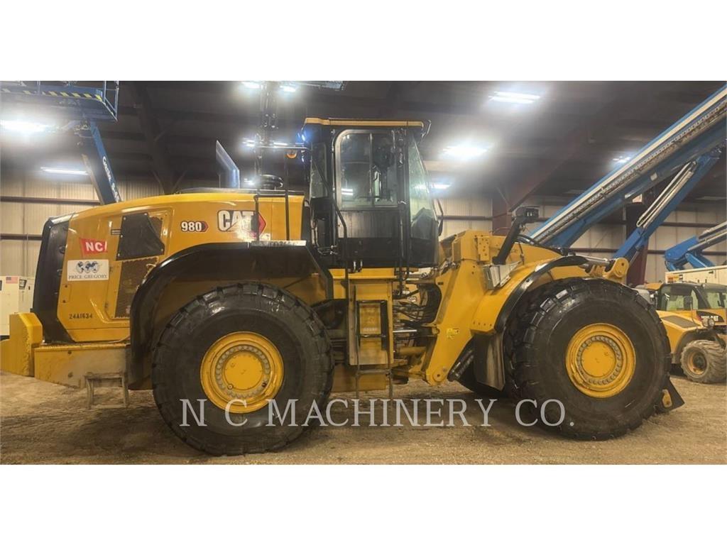 CAT 980 Kolesni nakladalci