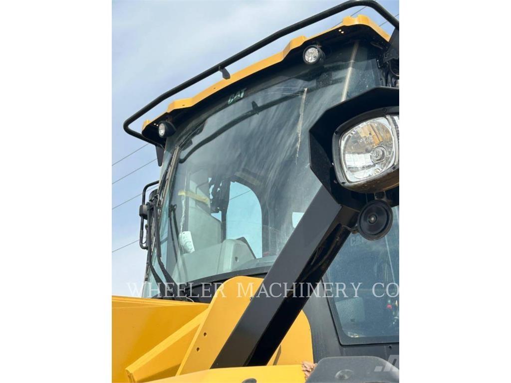 CAT 980 Kolesni nakladalci