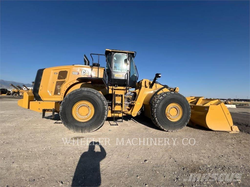 CAT 980 Kolesni nakladalci