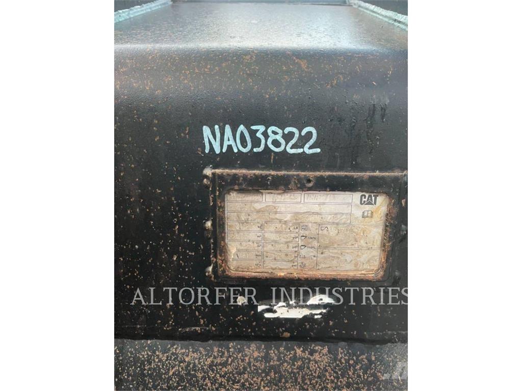 CAT 980-14 Kolesni nakladalci