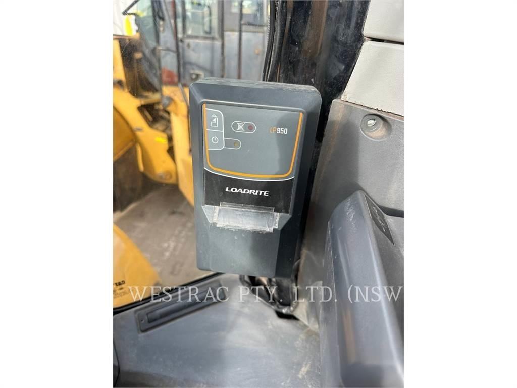 CAT 980-14 Kolesni nakladalci