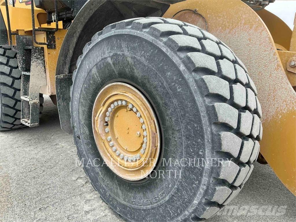 CAT 980 P Kolesni nakladalci