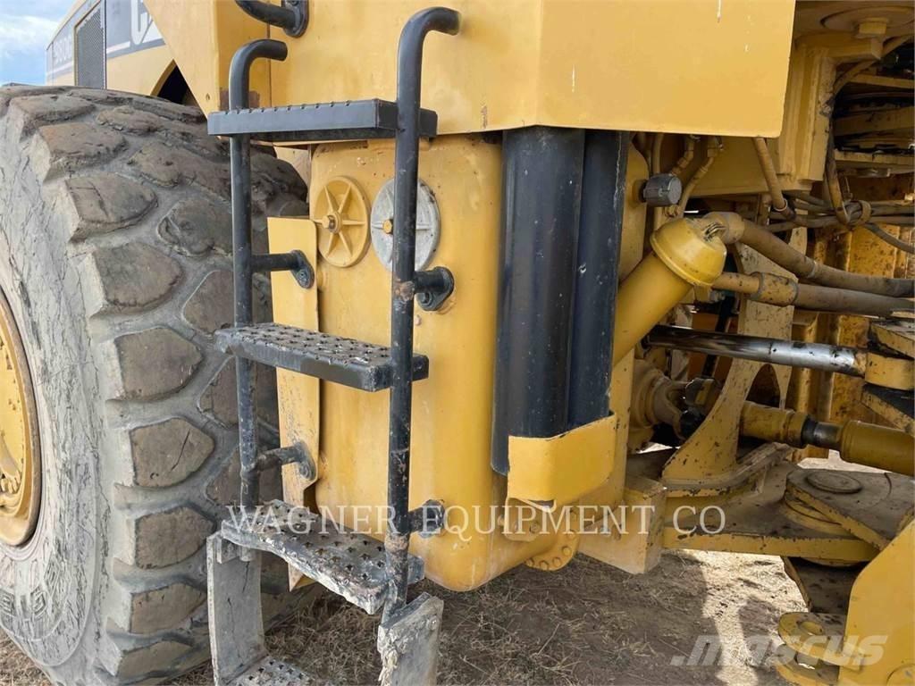 CAT 980G Kolesni nakladalci