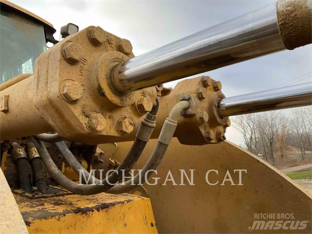 CAT 980H Kolesni nakladalci