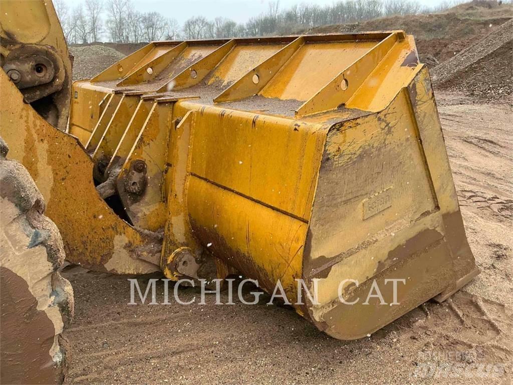 CAT 980H Kolesni nakladalci
