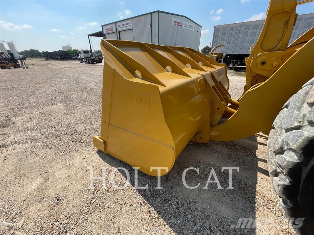 CAT 980H Kolesni nakladalci