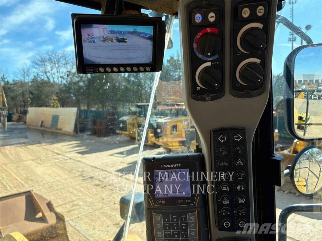 CAT 980K Kolesni nakladalci