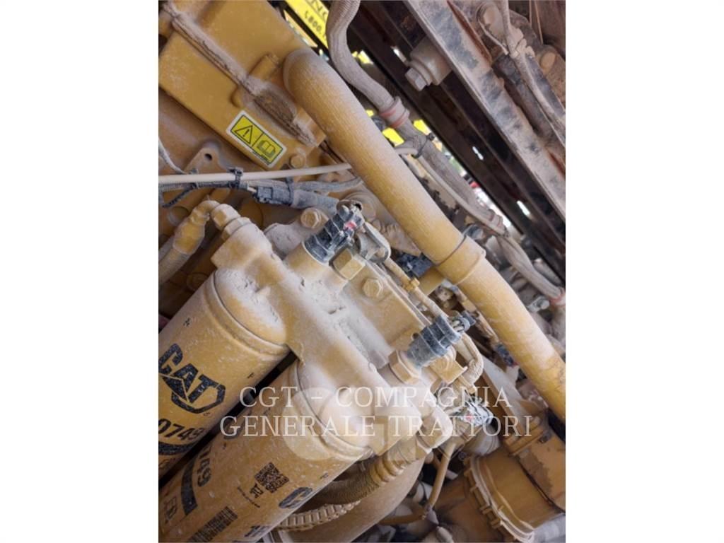CAT 980M Kolesni nakladalci