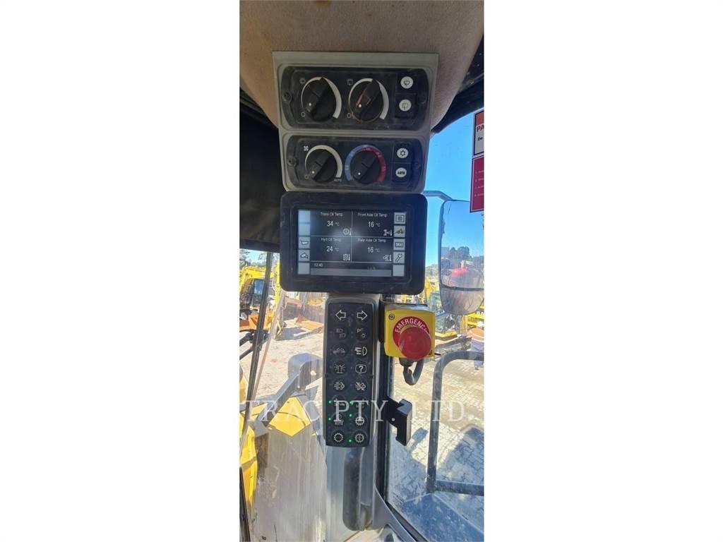 CAT 980M Kolesni nakladalci