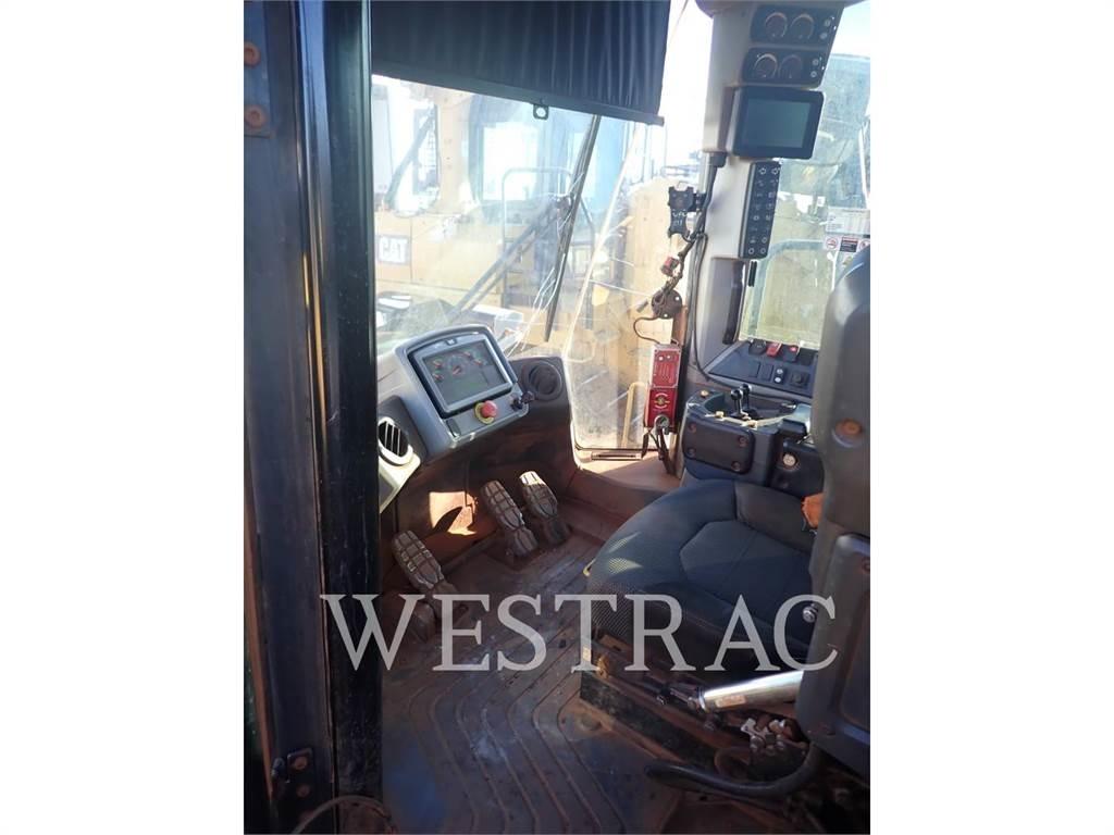 CAT 980M Kolesni nakladalci