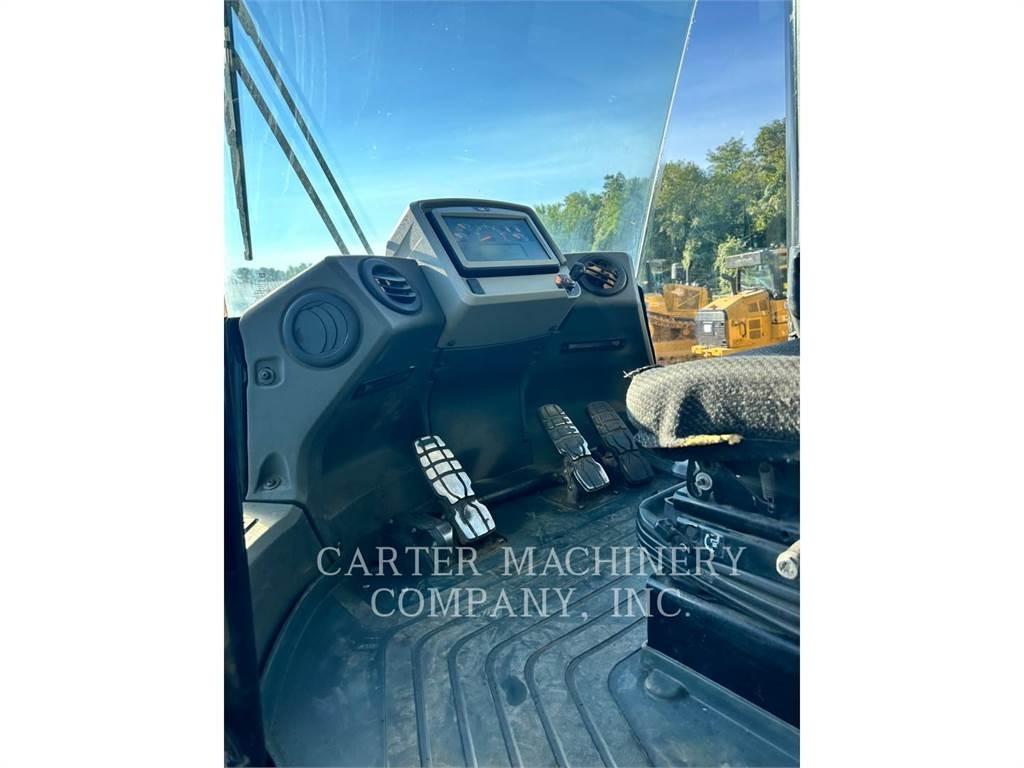 CAT 980M Kolesni nakladalci