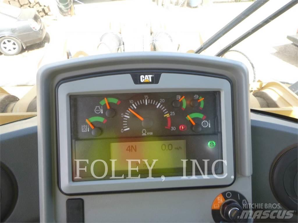CAT 980M Kolesni nakladalci