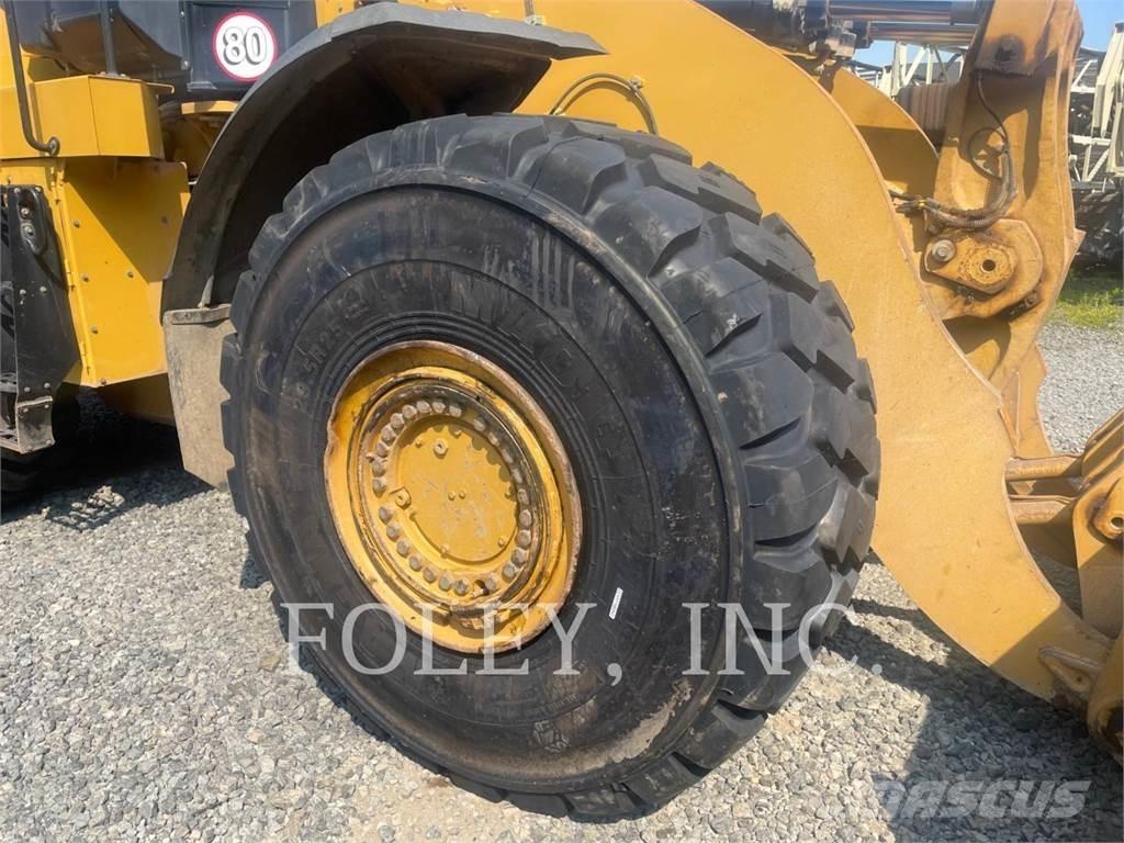 CAT 980M Kolesni nakladalci