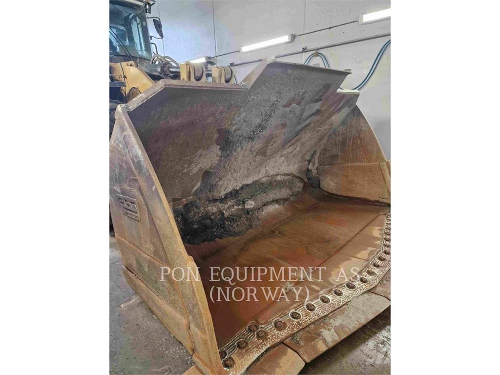 CAT 980M Kolesni nakladalci