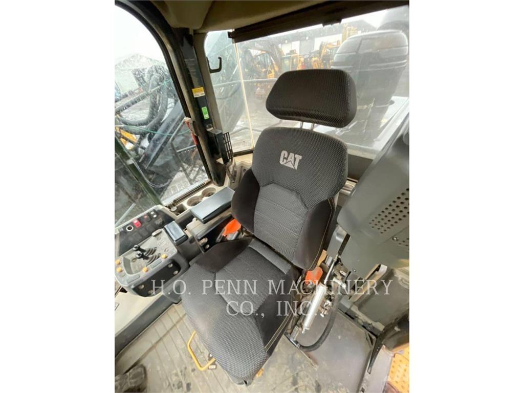 CAT 980M Kolesni nakladalci