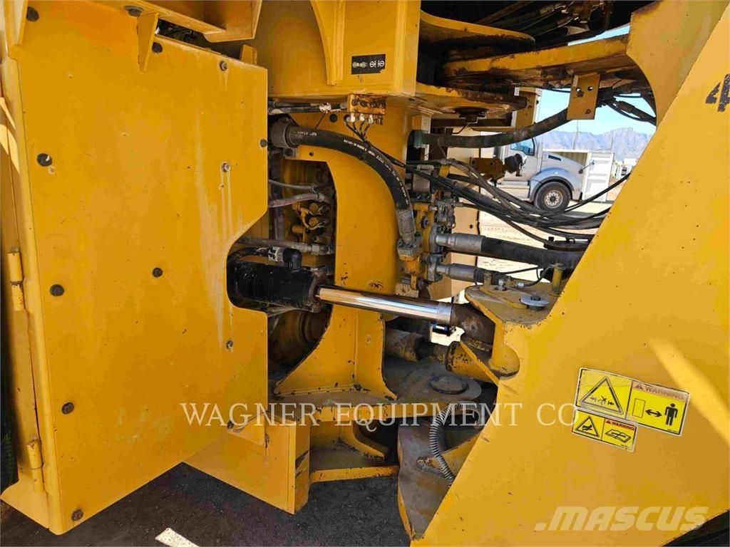 CAT 980M AG Kolesni nakladalci