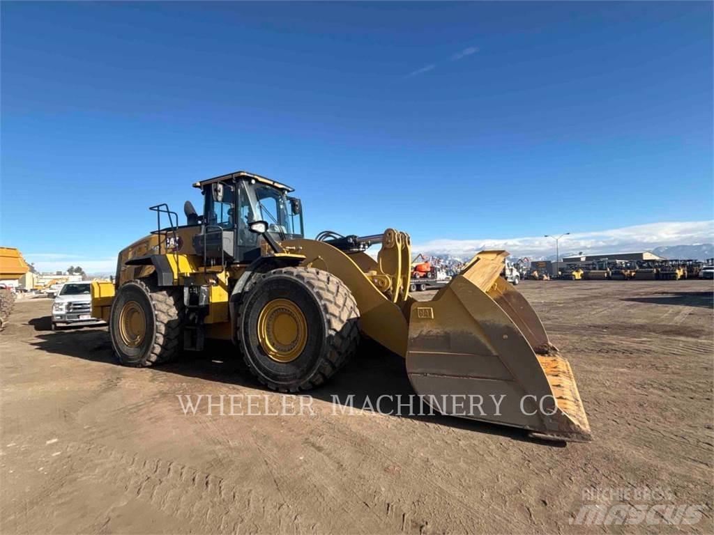 CAT 982 Kolesni nakladalci