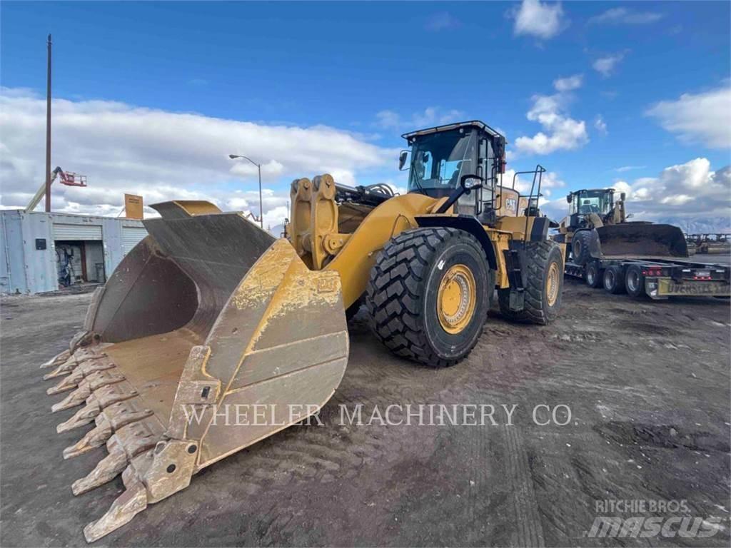 CAT 982 Kolesni nakladalci