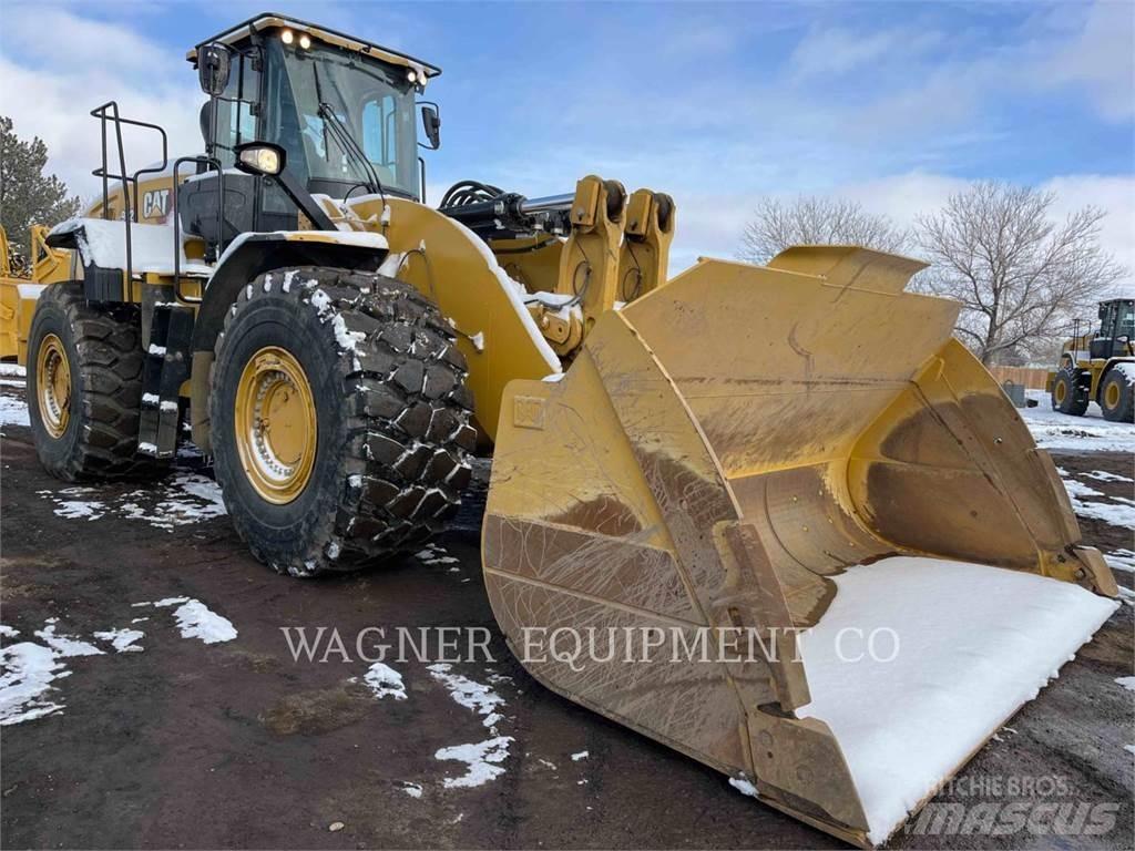 CAT 982 Kolesni nakladalci