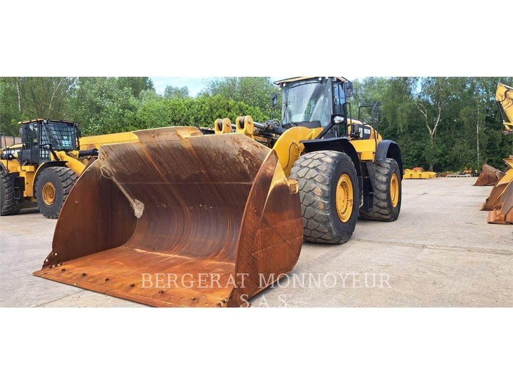 CAT 982M Kolesni nakladalci