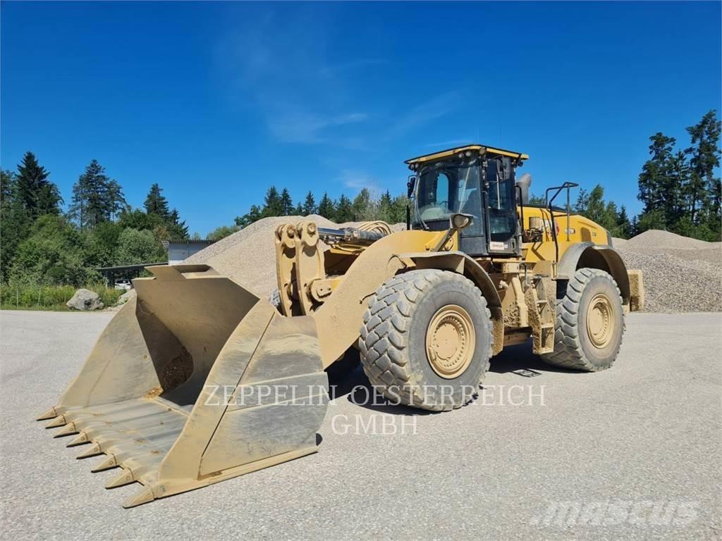CAT 982M Kolesni nakladalci