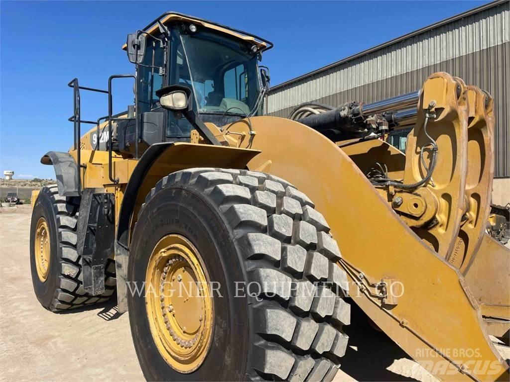 CAT 982M Kolesni nakladalci