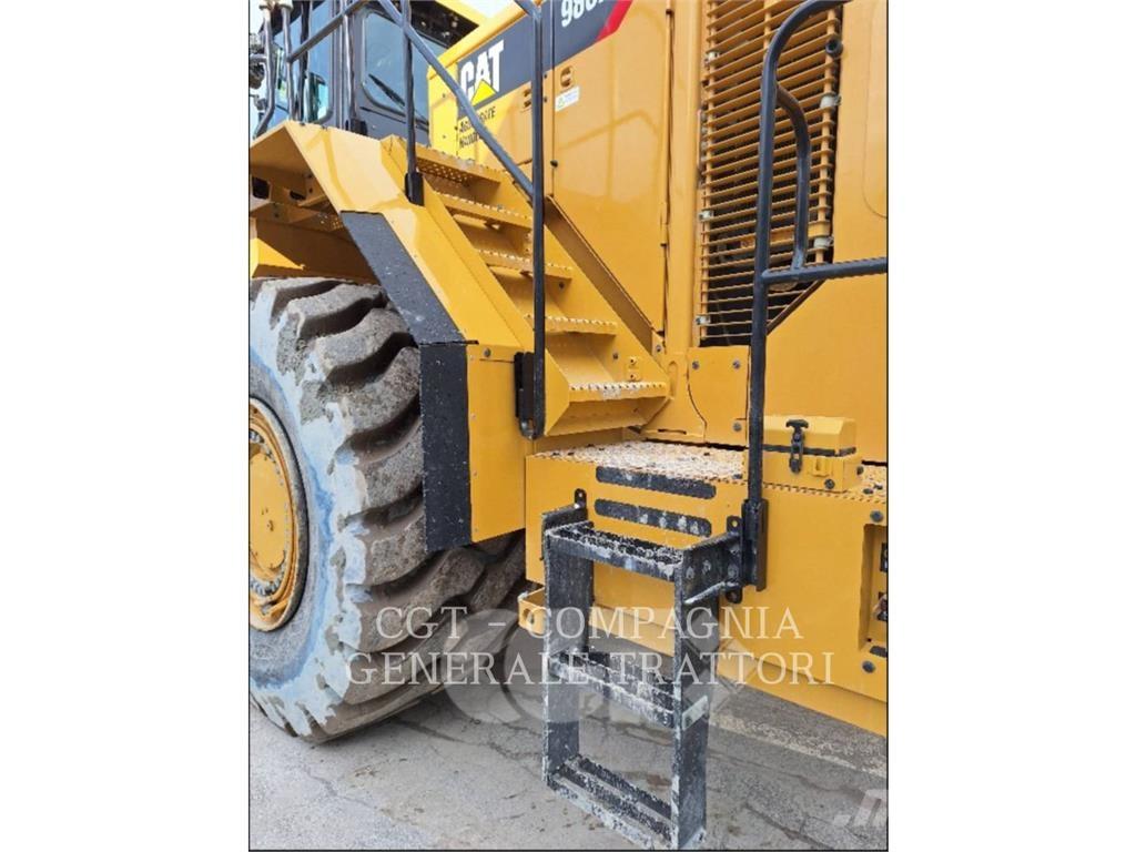 CAT 988K Kolesni nakladalci