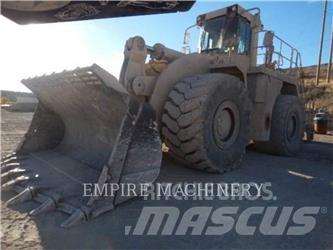 CAT 990 Kolesni nakladalci