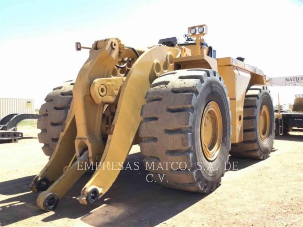 CAT 990 Kolesni nakladalci