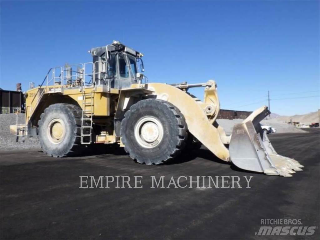 CAT 990H Kolesni nakladalci
