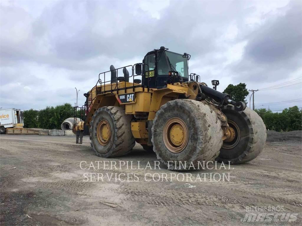 CAT 990K Kolesni nakladalci