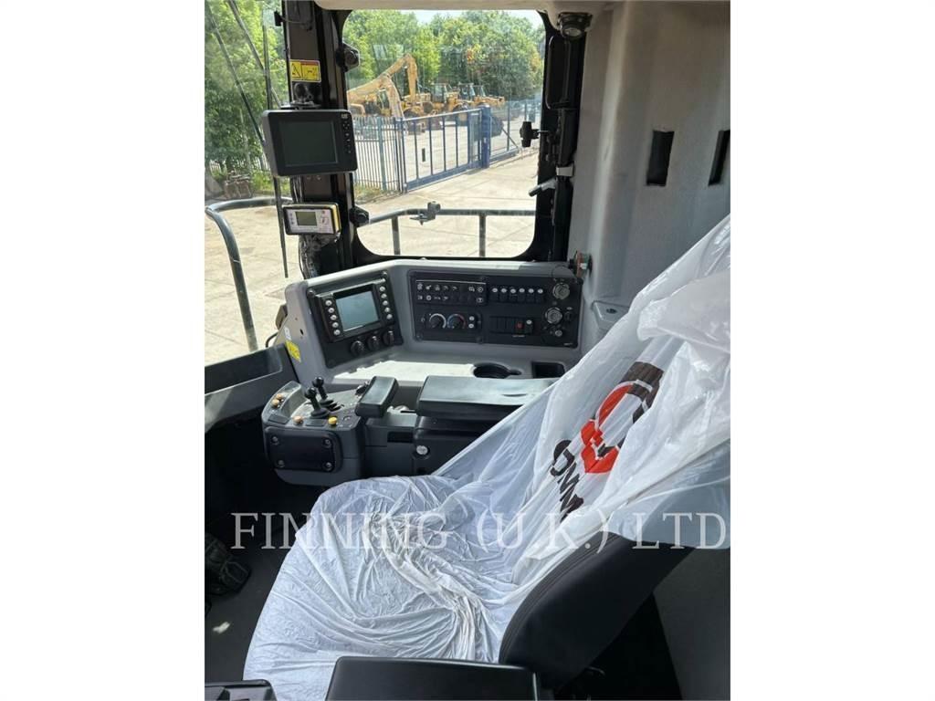 CAT 992K Kolesni nakladalci