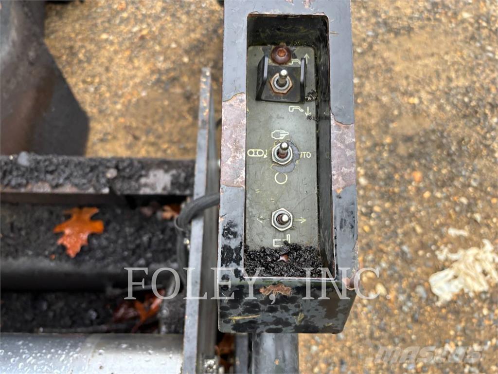 CAT AP-655D Asfaltni finišerji