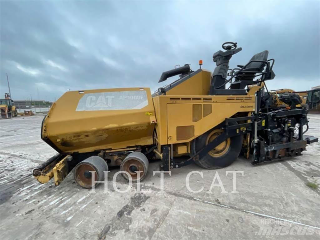 CAT AP1000F Enojni valjarji