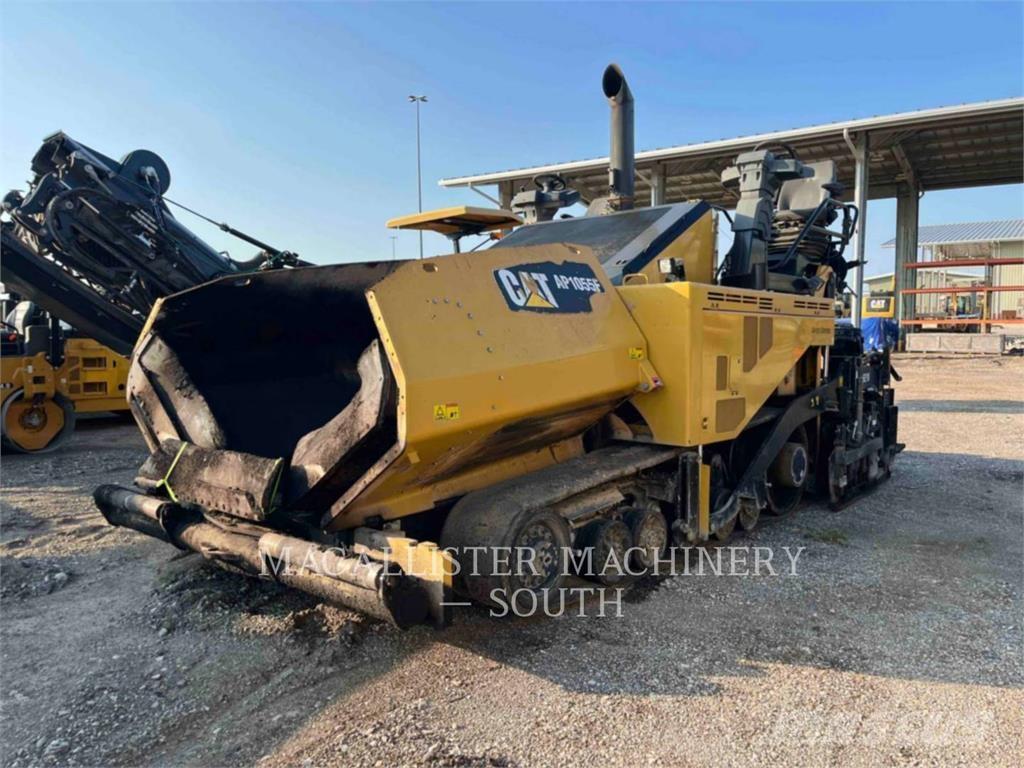 CAT AP1055F Asfaltni finišerji