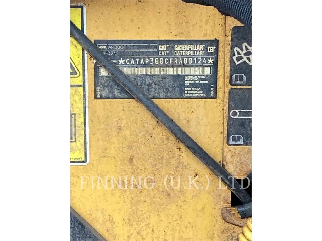 CAT AP300F Asfaltni finišerji