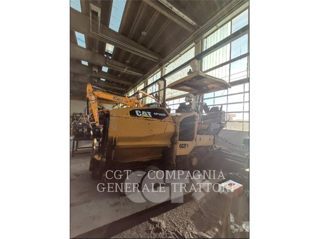 CAT AP300F Asfaltni finišerji