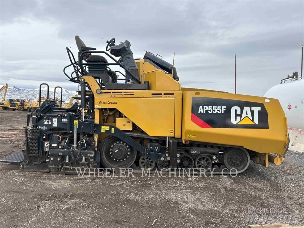 CAT AP555F Asfaltni finišerji