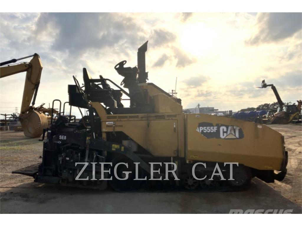 CAT AP555F Asfaltni finišerji