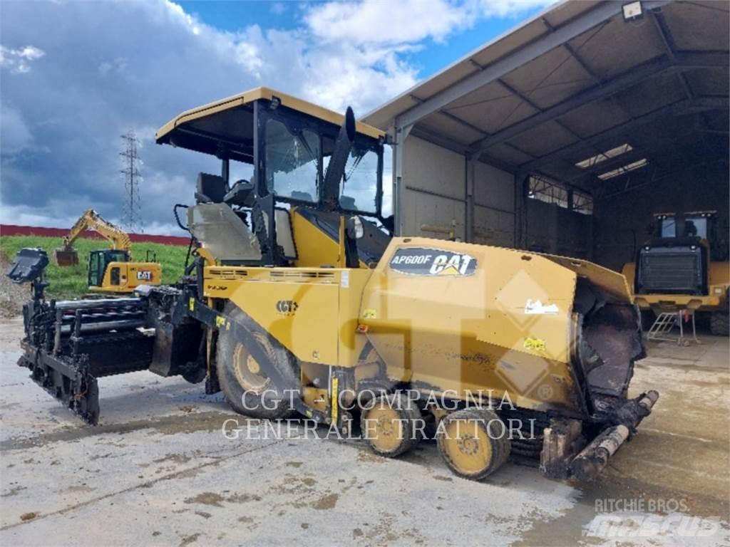 CAT AP600F Asfaltni finišerji