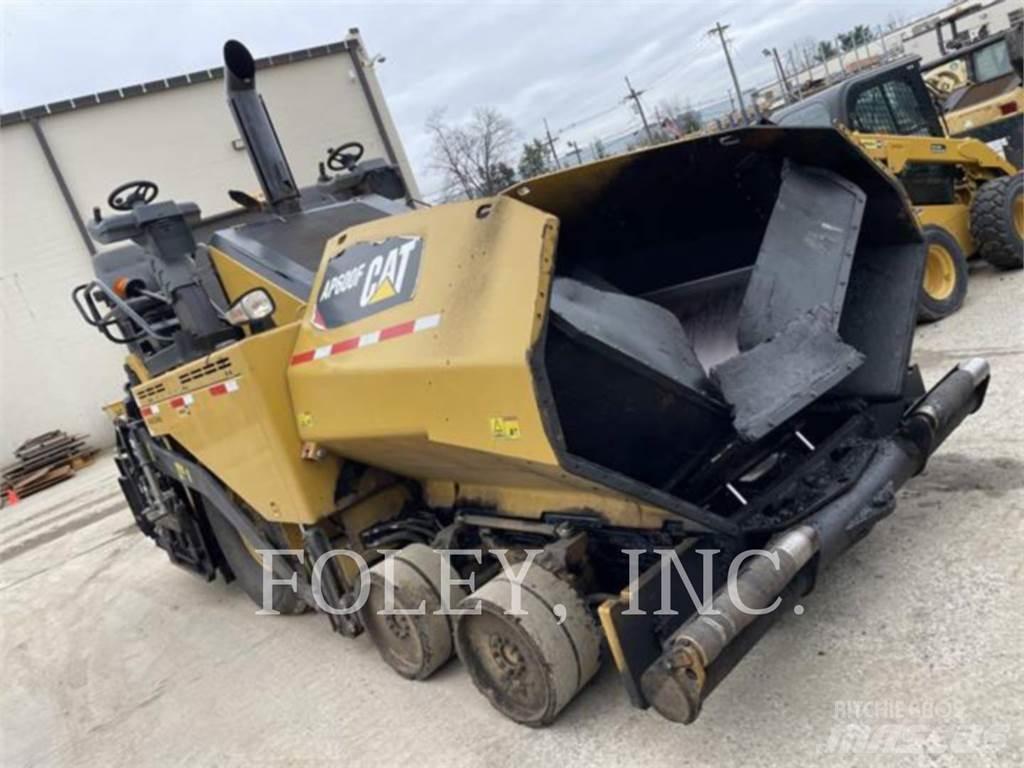 CAT AP600F Asfaltni finišerji
