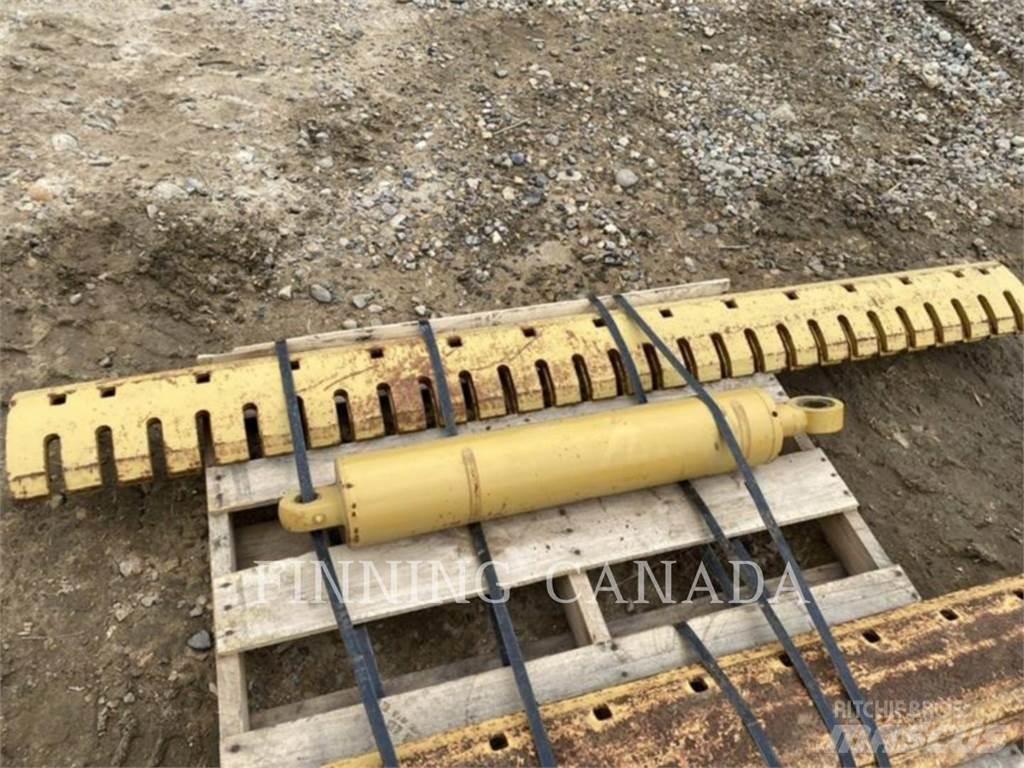 CAT ATTACHMENTS 14M Snežne freze