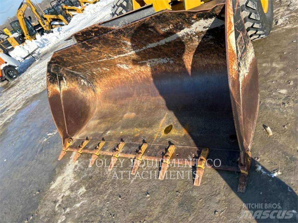 CAT BK18F25GP Kolesni nakladalci