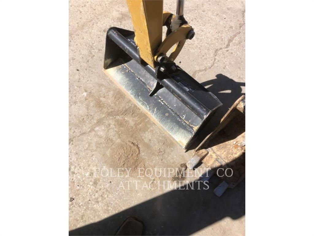 CAT BK300P28 Bagri goseničarji