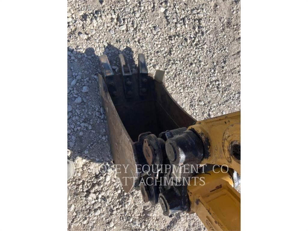 CAT BK302P12 Bagri goseničarji